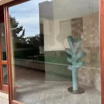 Casa Al Mare Con Giardino